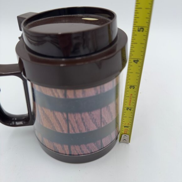 Vintage Thermo-Serv Insulated Striped Mug With Lid Brown Woodgrain Design 12 Oz - Picture 9 of 11